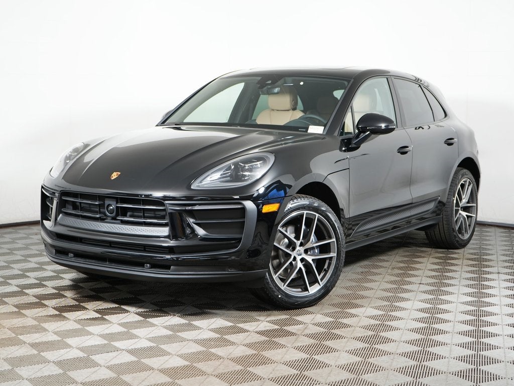 2026 Porsche Macan Base