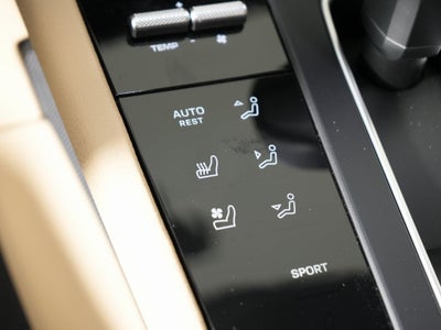 2026 Porsche Macan Base