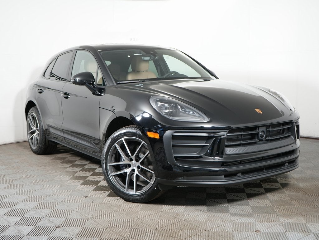 2026 Porsche Macan Base