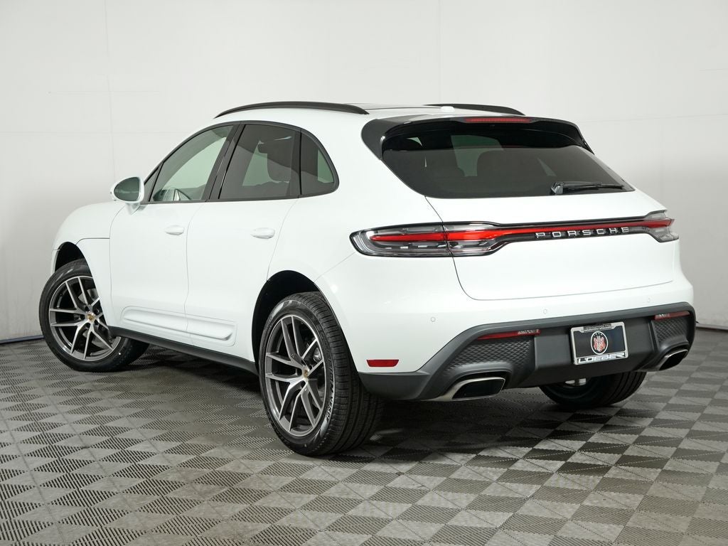 2026 Porsche Macan Base