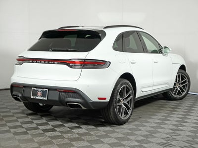 2026 Porsche Macan Base