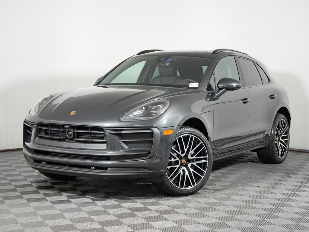 2026 Porsche Macan Base