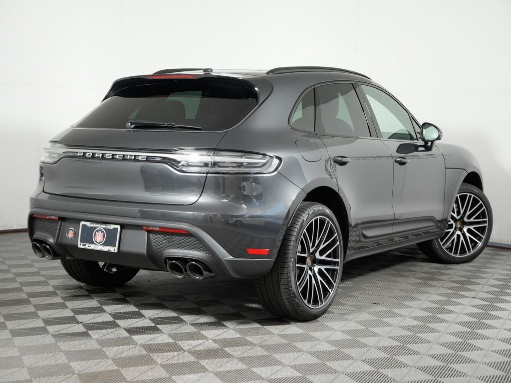 2026 Porsche Macan Base