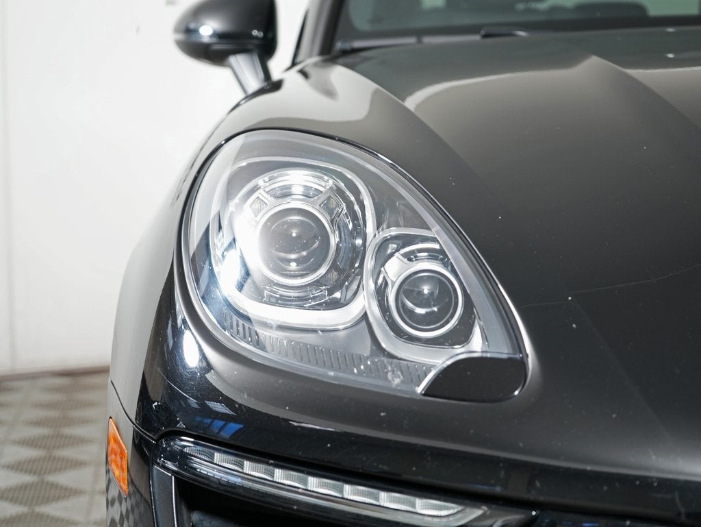 2018 Porsche Macan Base