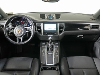 2018 Porsche Macan Base
