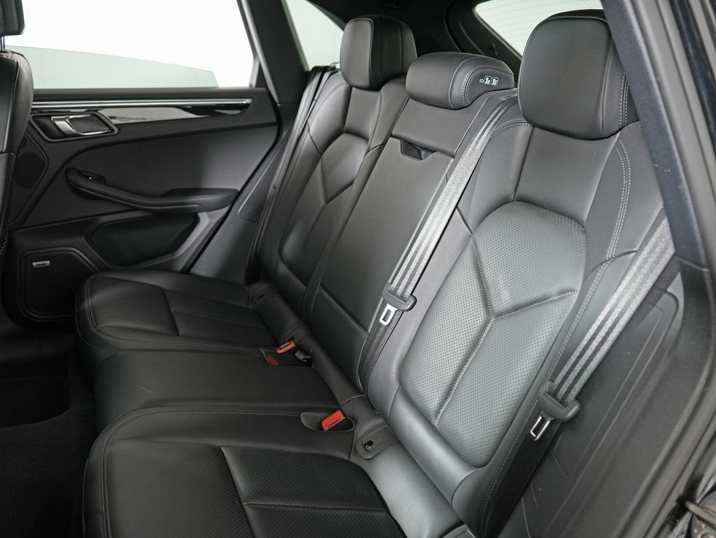 2018 Porsche Macan Base