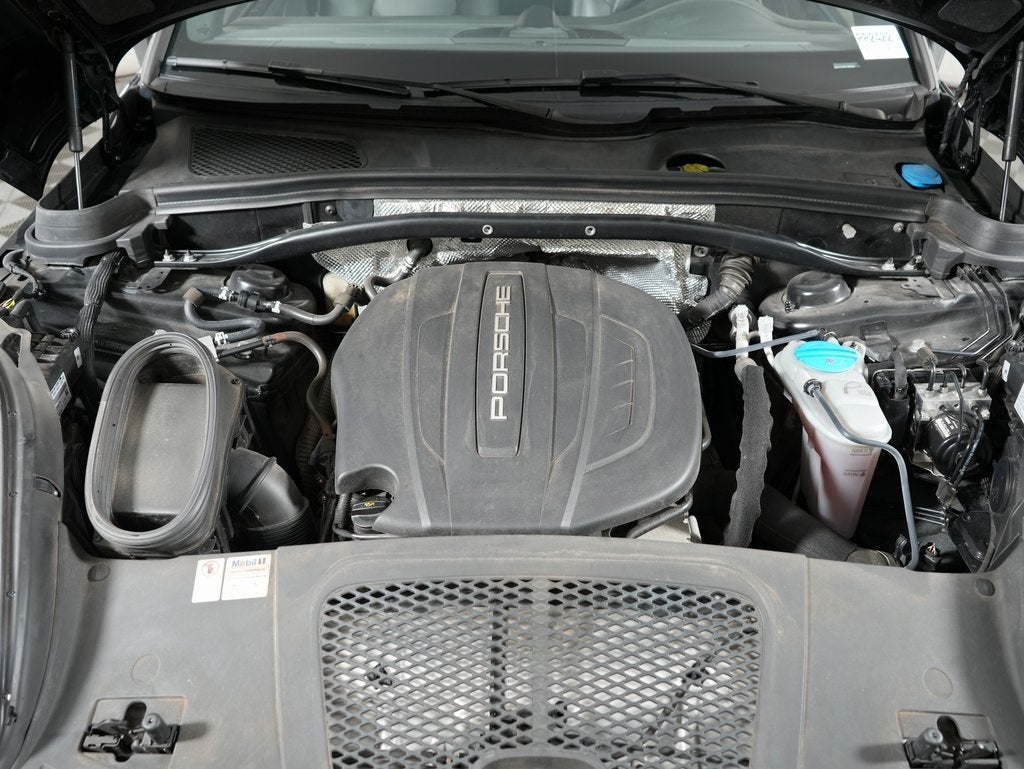 2018 Porsche Macan Base