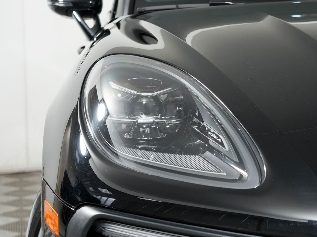 2023 Porsche Macan Base