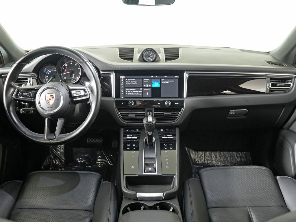 2023 Porsche Macan Base