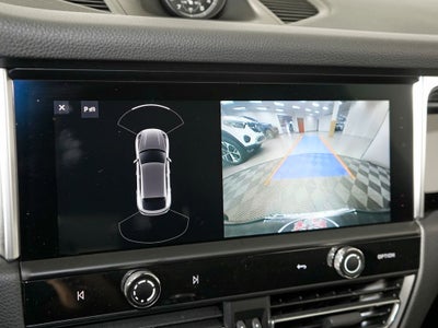 2023 Porsche Macan Base