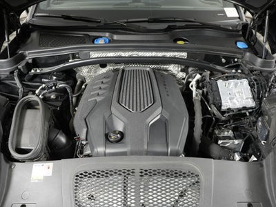 2023 Porsche Macan Base