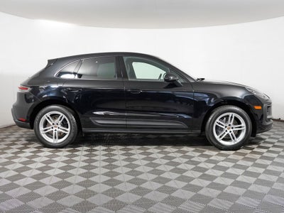 2023 Porsche Macan Base
