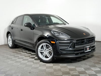 2023 Porsche Macan Base