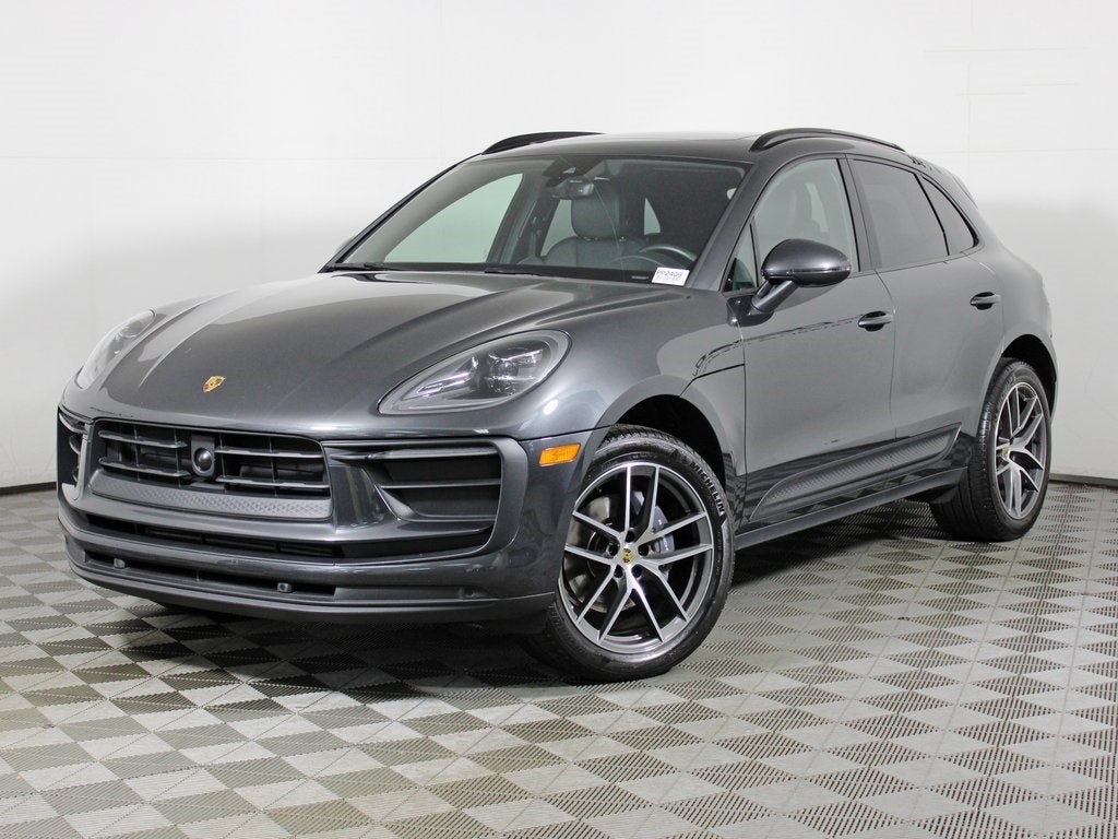 2024 Porsche Macan Base