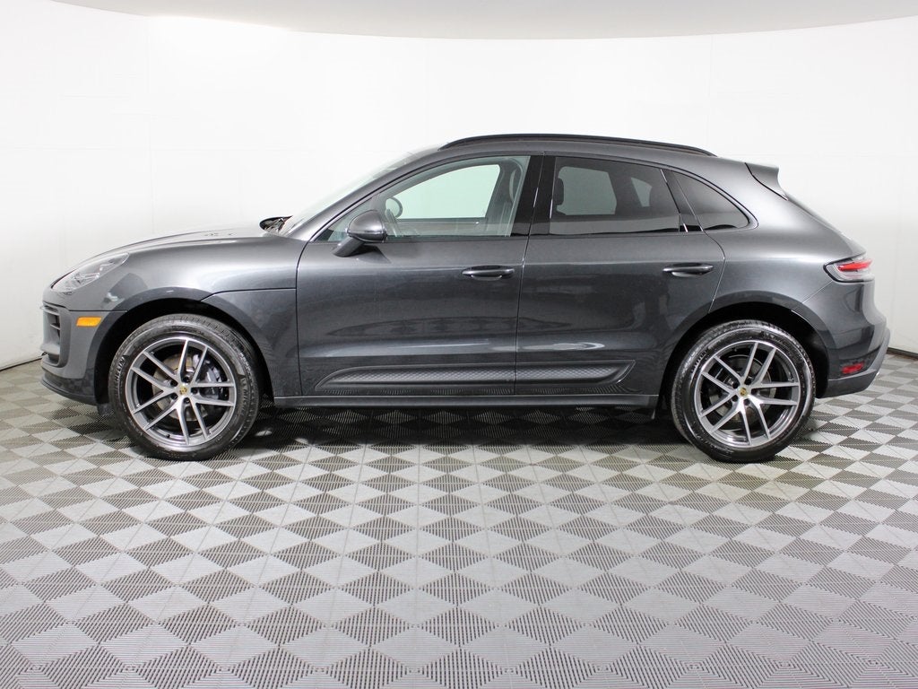 2024 Porsche Macan Base