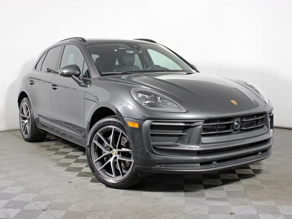 2024 Porsche Macan Base