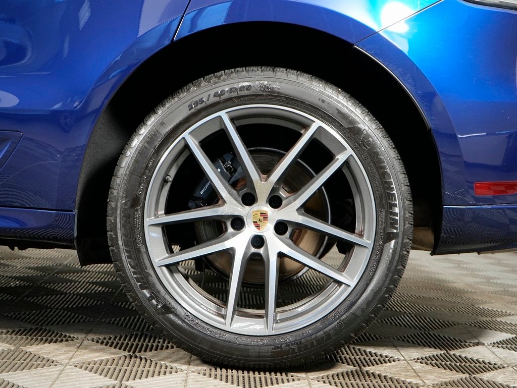 2024 Porsche Macan Base