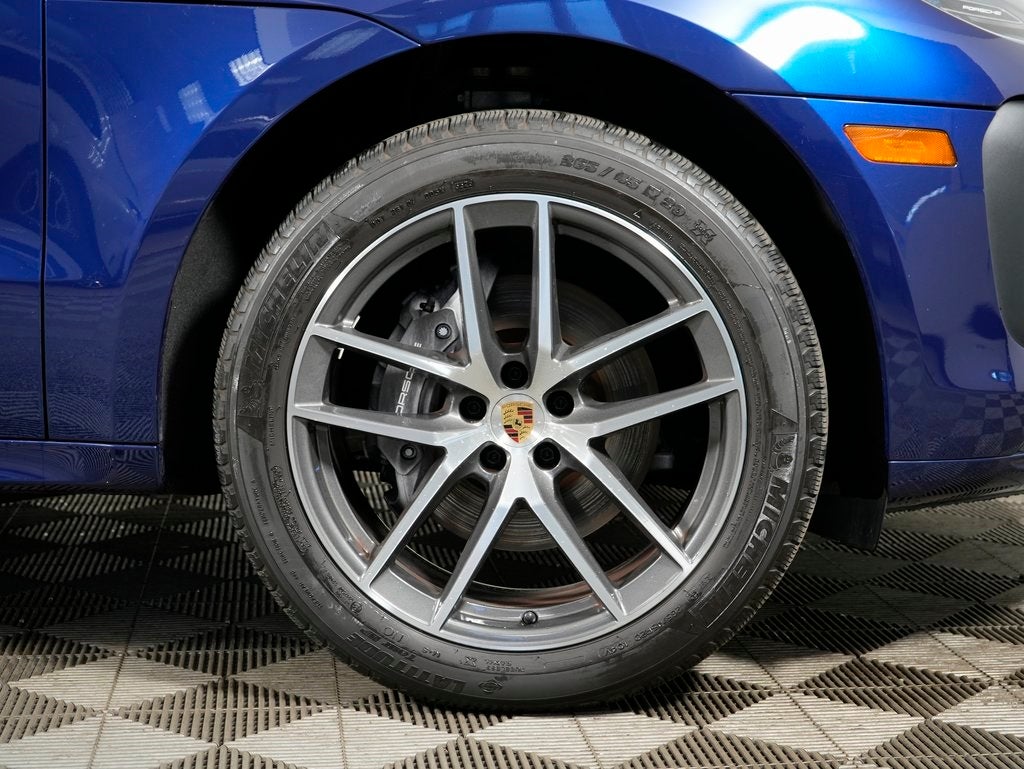 2024 Porsche Macan Base