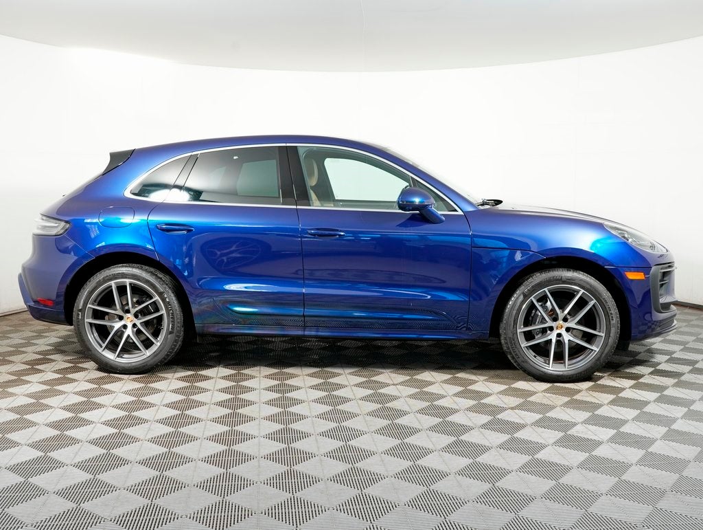 2024 Porsche Macan Base