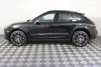 2025 Porsche Macan Base