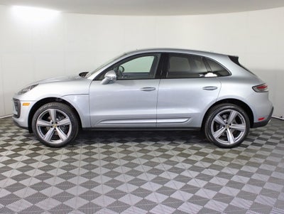 2025 Porsche Macan Base