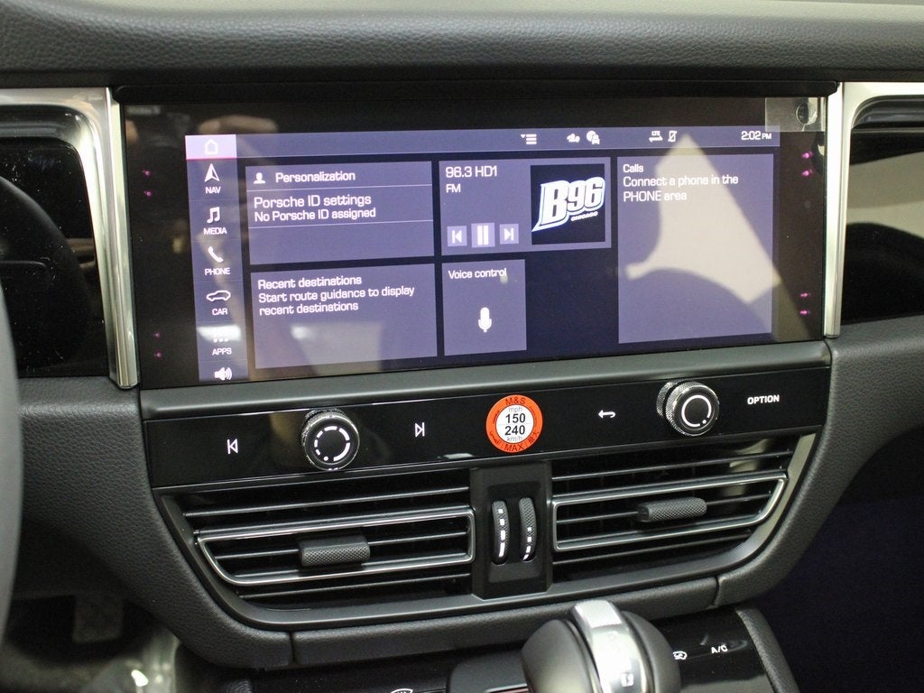 2025 Porsche Macan Base