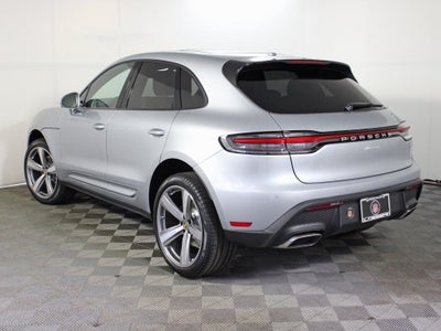 2025 Porsche Macan Base