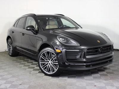 2025 Porsche Macan Base