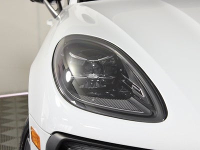 2026 Porsche Macan T