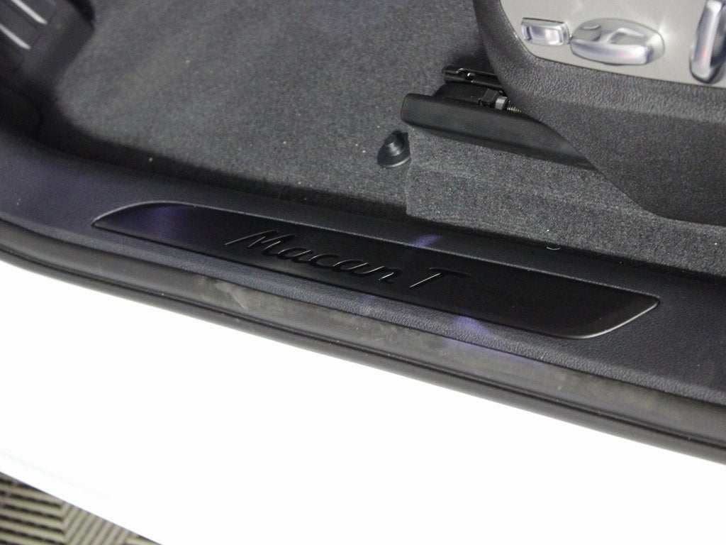 2026 Porsche Macan T