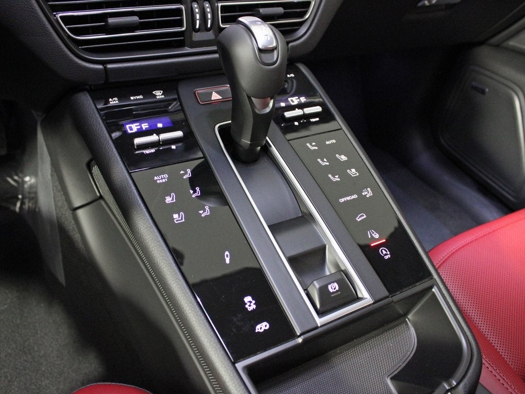 2026 Porsche Macan T