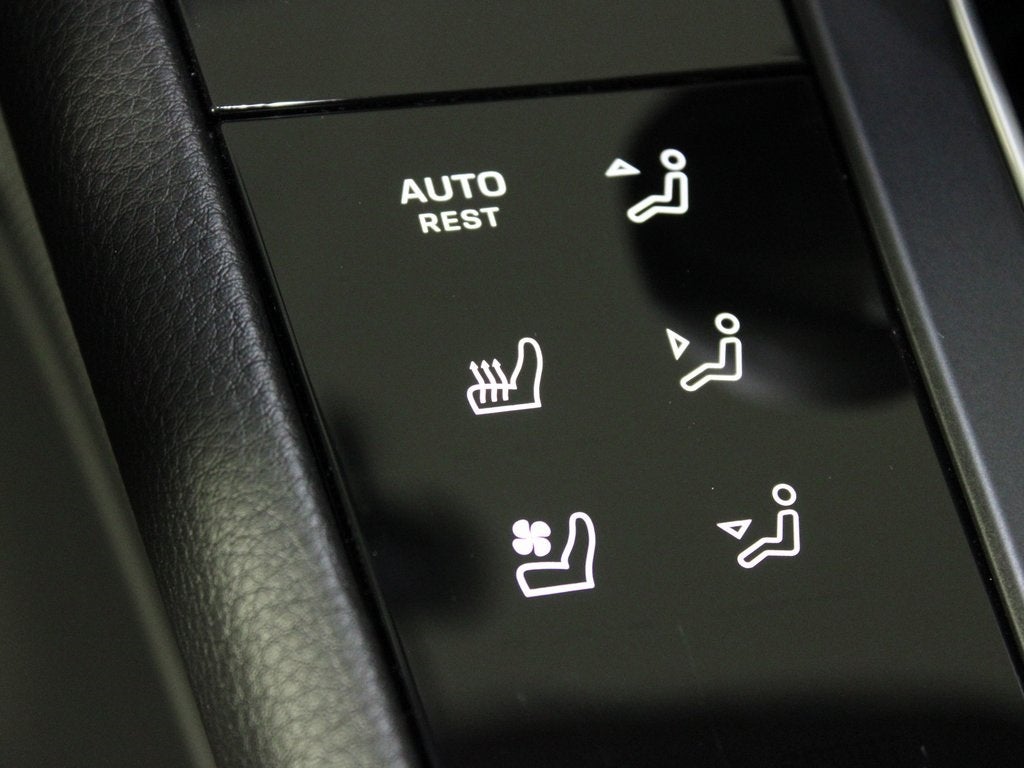 2026 Porsche Macan T