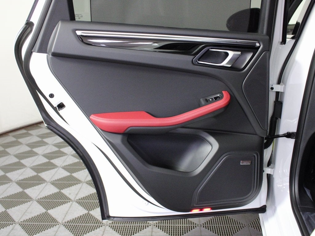 2026 Porsche Macan T