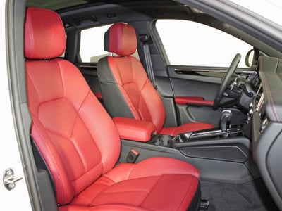 2026 Porsche Macan T