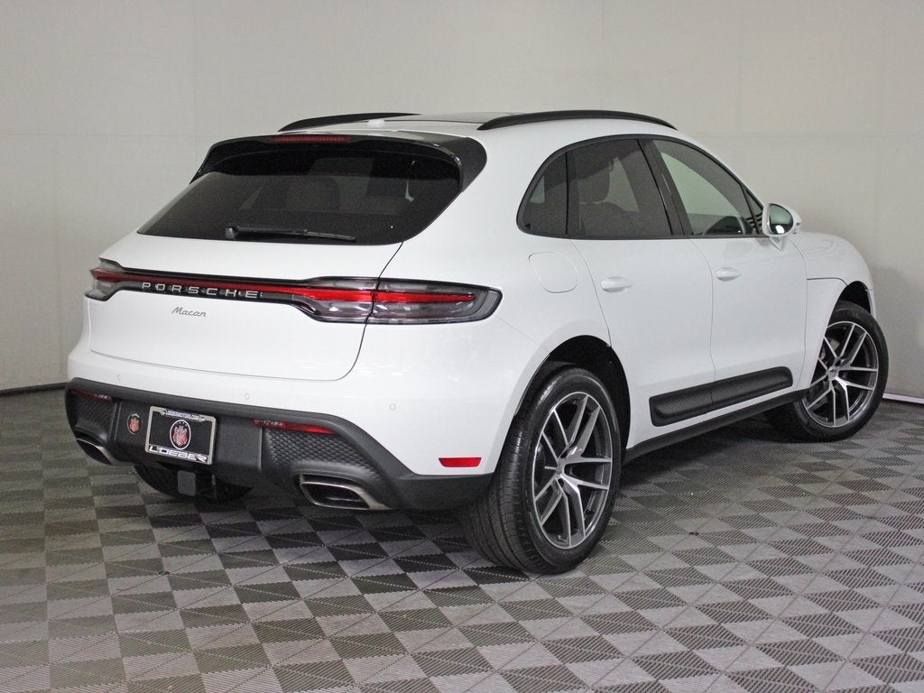2026 Porsche Macan Base