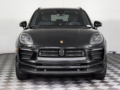 2026 Porsche Macan Base