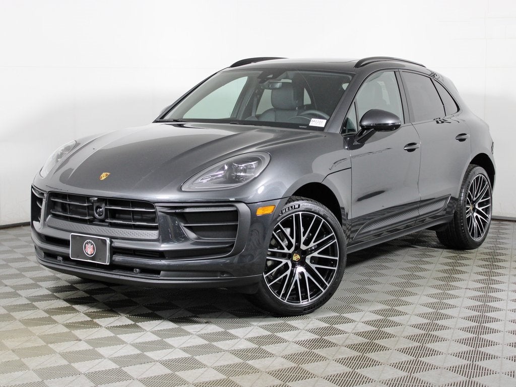 2026 Porsche Macan Base