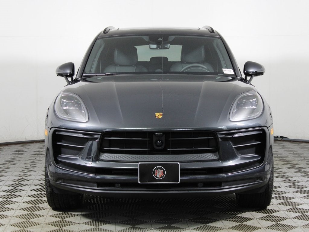 2026 Porsche Macan Base