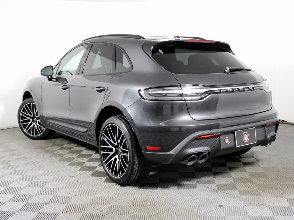 2026 Porsche Macan Base