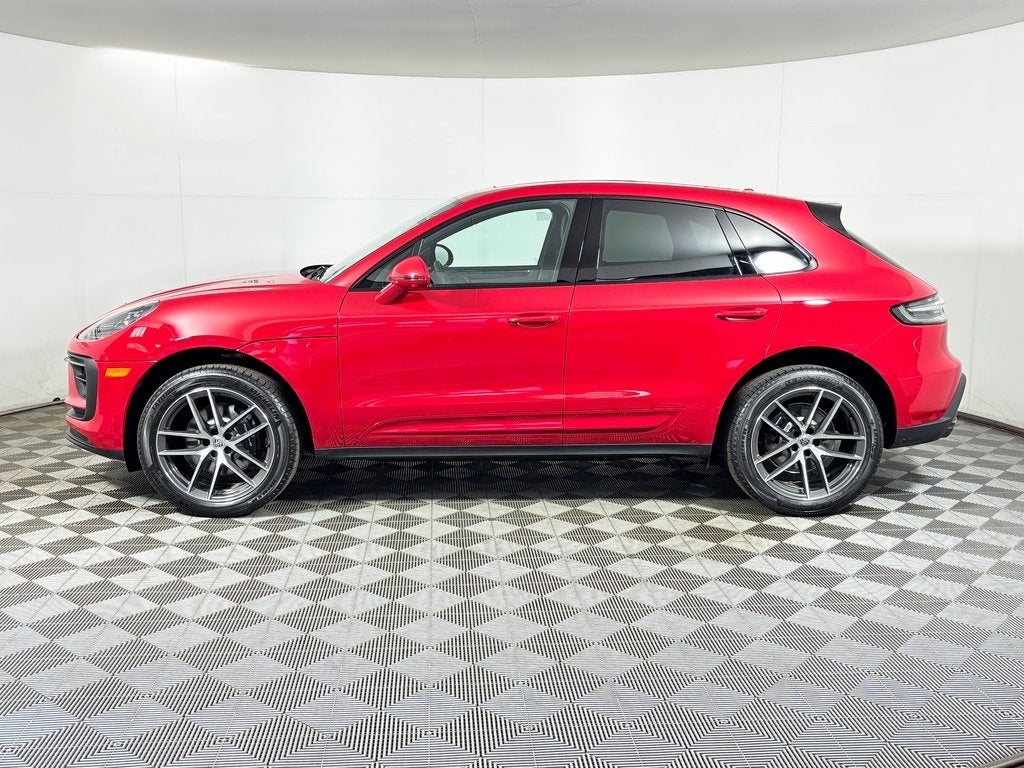 2026 Porsche Macan Base