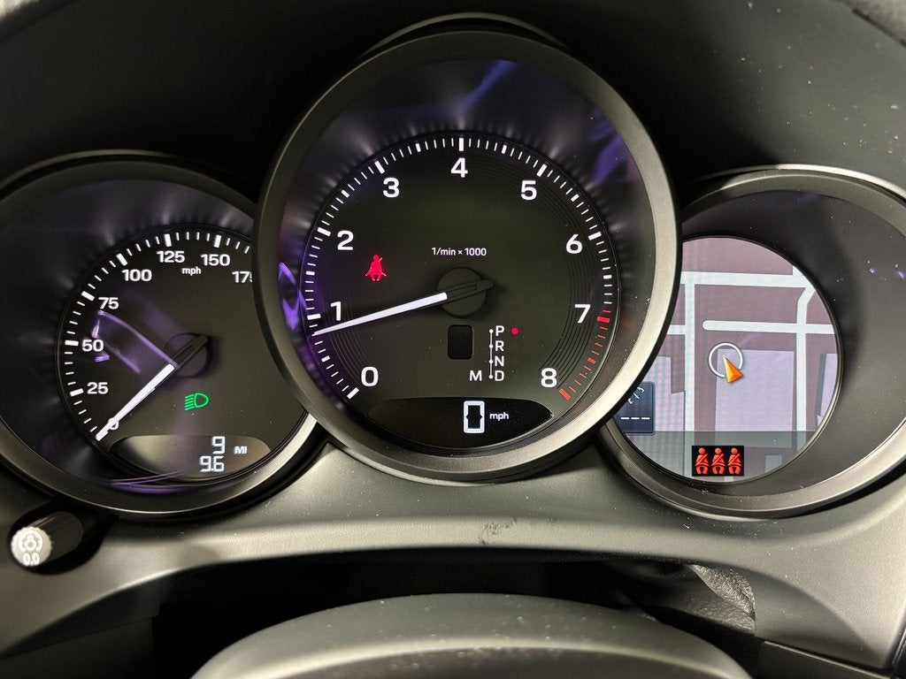 2026 Porsche Macan Base