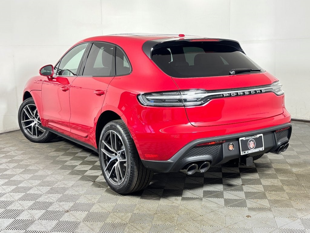 2026 Porsche Macan Base