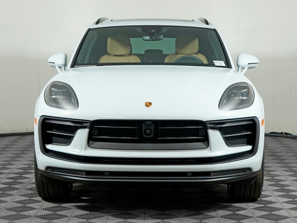 2026 Porsche Macan Base