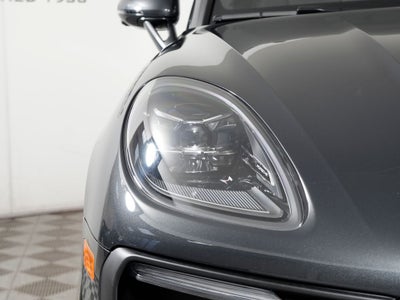 2026 Porsche Macan Base