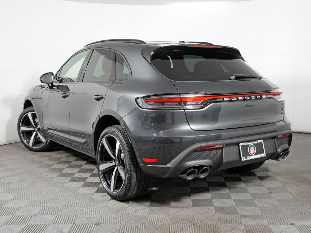2026 Porsche Macan Base