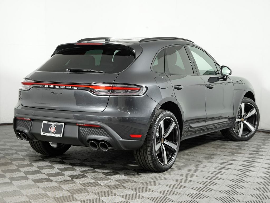 2026 Porsche Macan Base