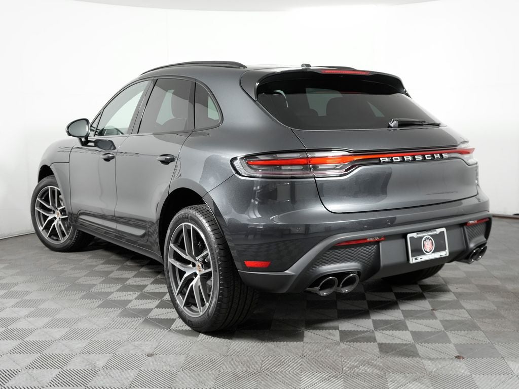 2026 Porsche Macan Base