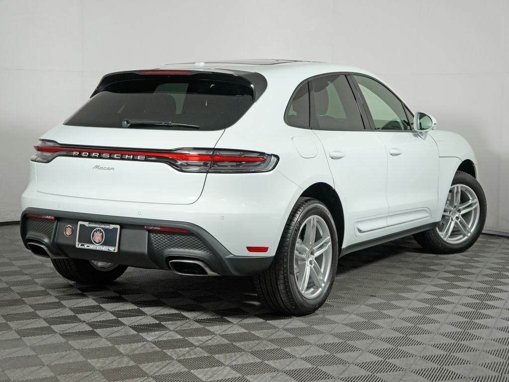 2026 Porsche Macan Base