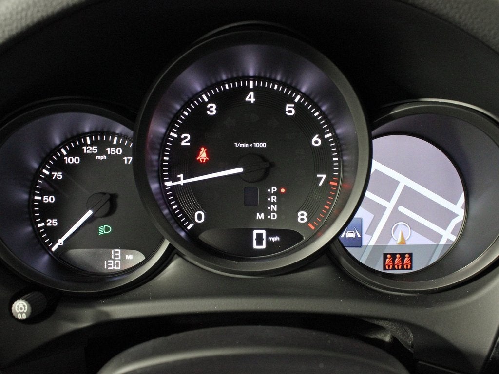 2025 Porsche Macan Base