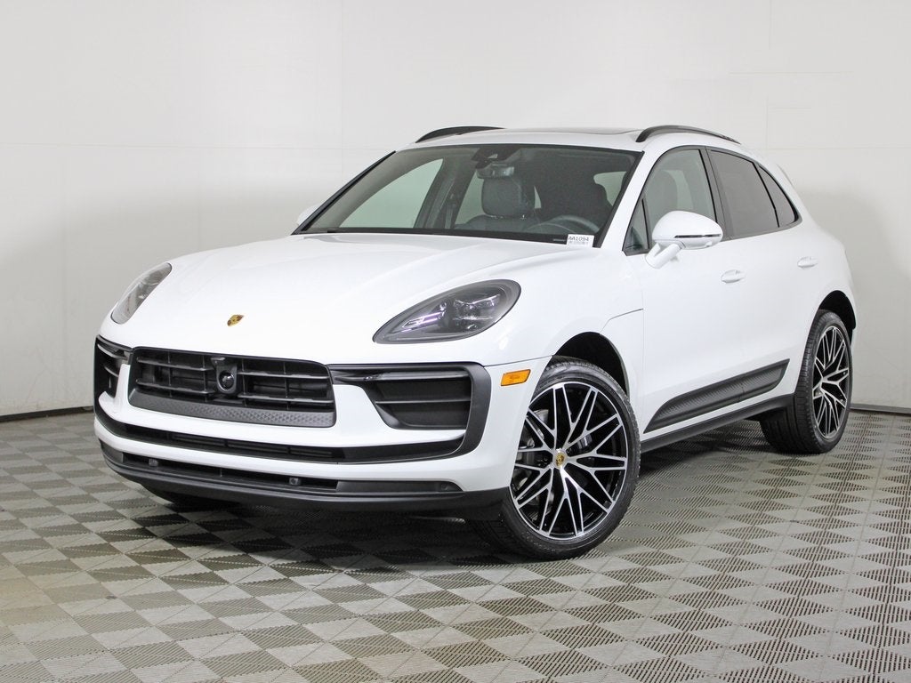 2026 Porsche Macan Base